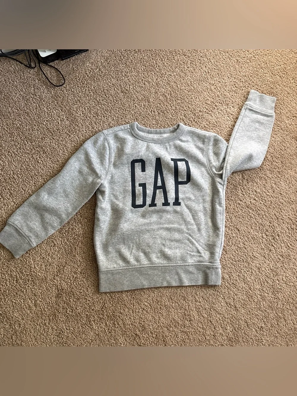 GAP sweatshirt size small bundle EIC